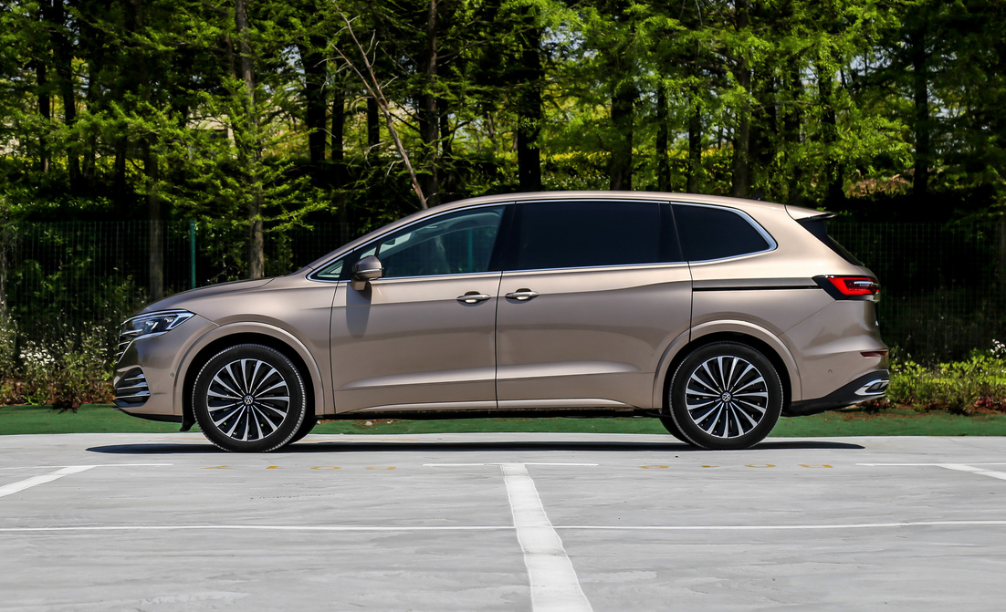 大众中大型高端mpv,宜商宜家的威然,实力不输gl8