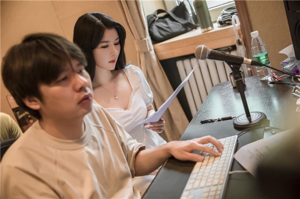 陌陌主播鱼妹miya清新情歌别人口中陌生的我匠心打造请期待