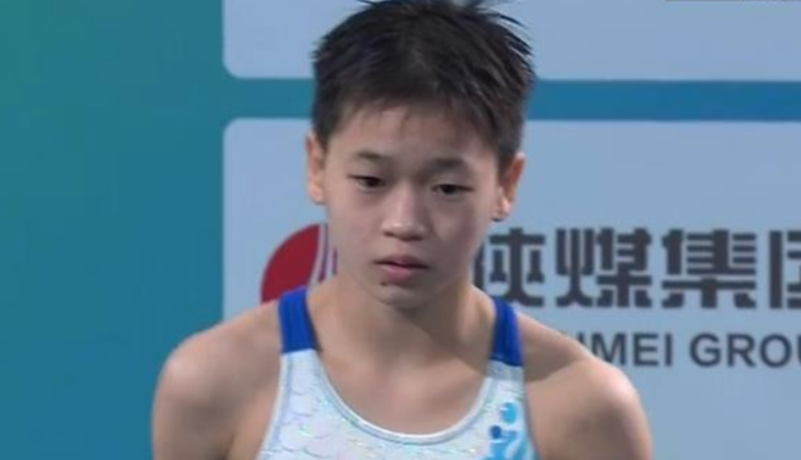 全红婵艰难夺第一！陈芋汐说出“真相”，张家齐整理发型太可爱休闲区蓝鸢梦想 - Www.slyday.coM