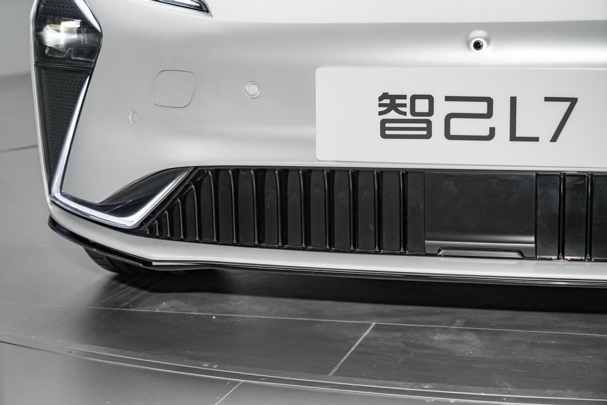 (主动式进气格栅)