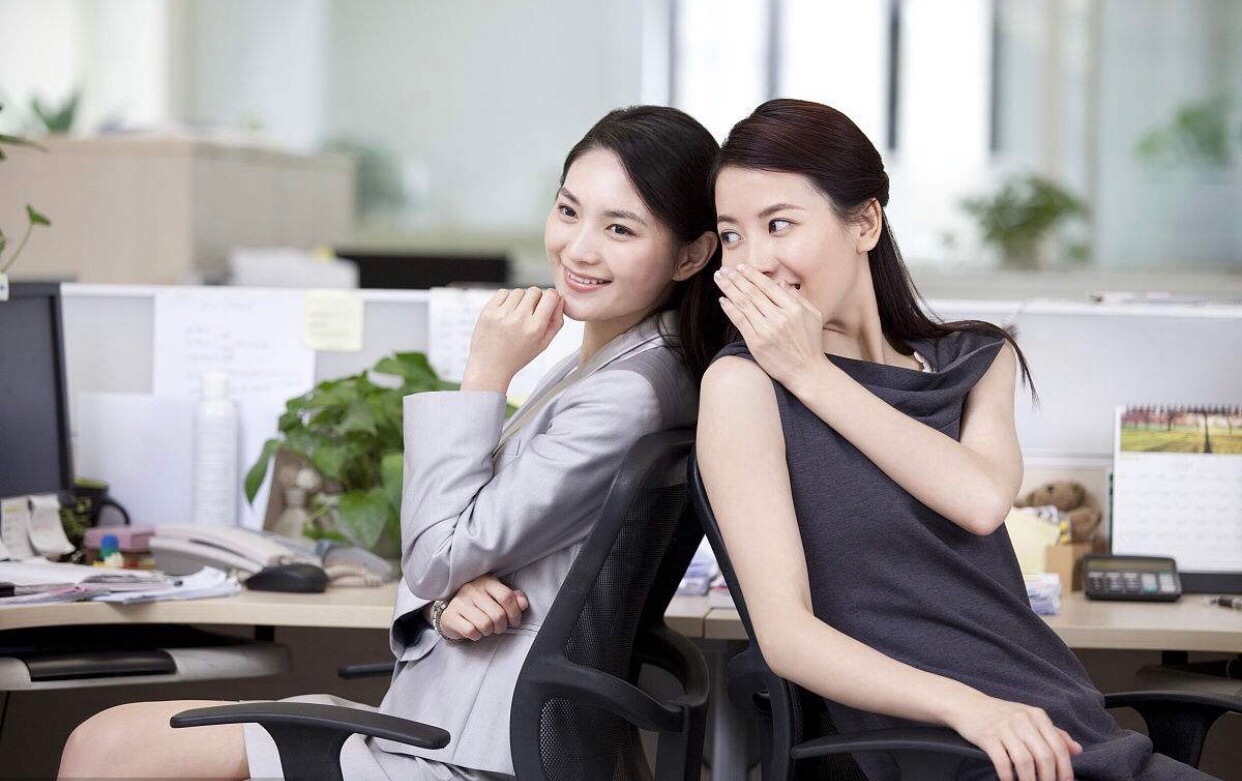 (3)敢于正视自己的内心情商高的人,往往都有勇于承认自己错误,不足和