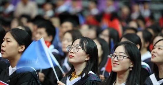 985女硕士失业,只因没眼界大学、专业、单位都选错,太可惜了休闲区蓝鸢梦想 - Www.slyday.coM