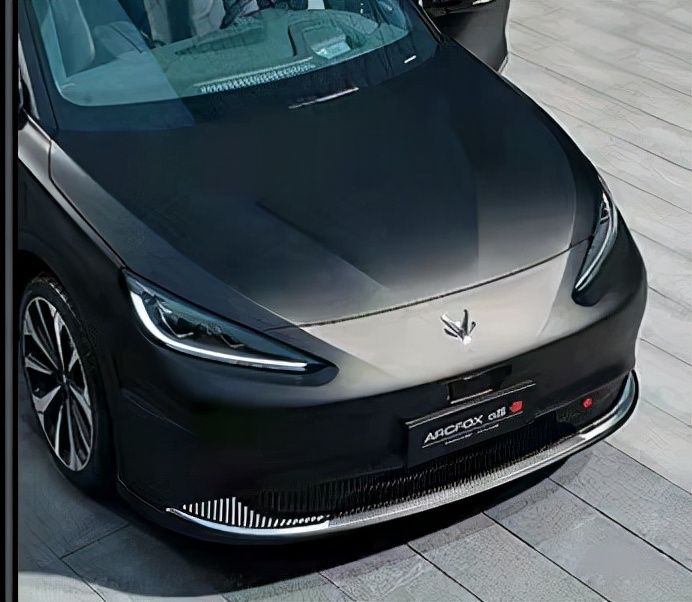 极狐arcfox gt 一台轿跑带你飞-新浪汽车