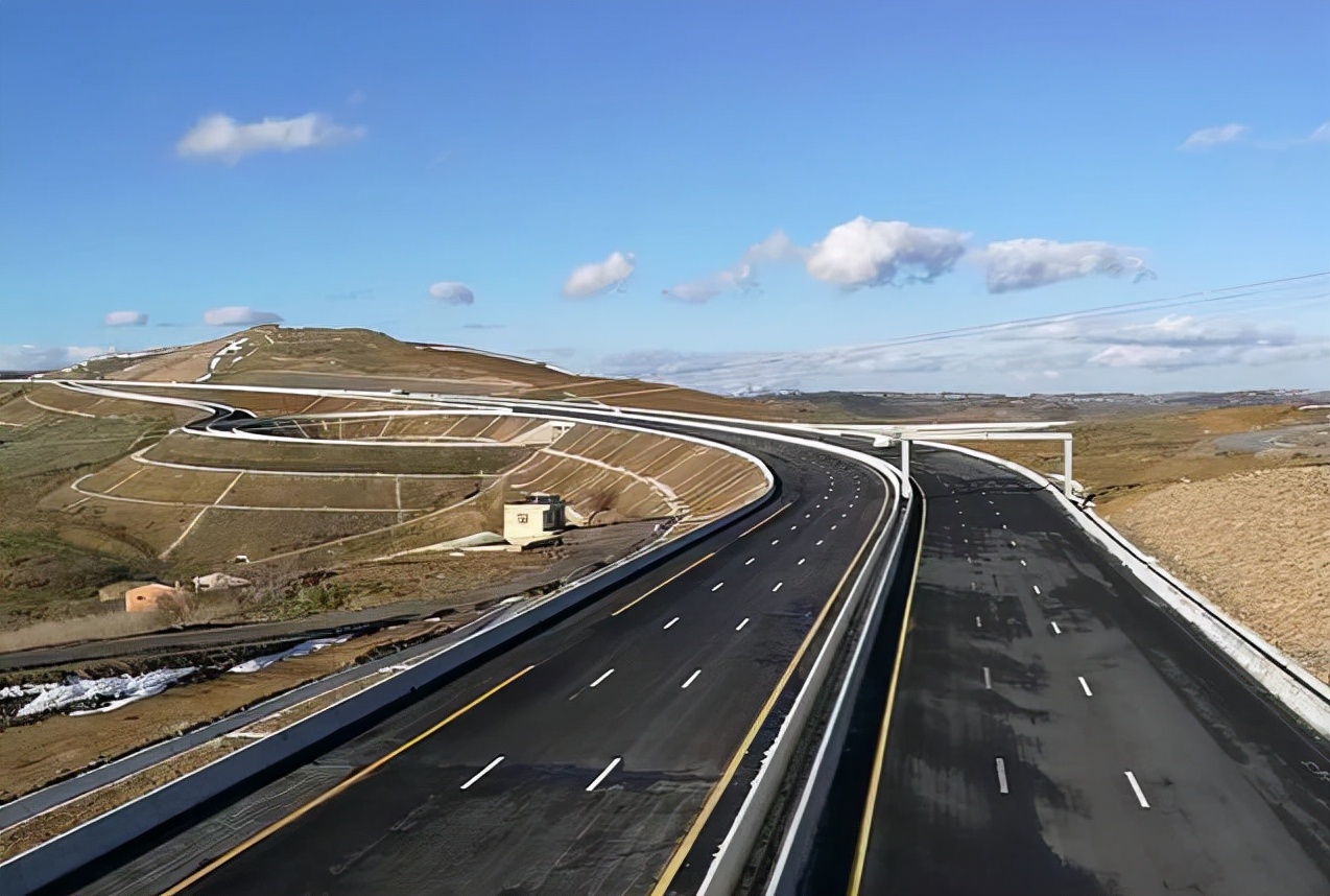 欧美酸了|阿尔及利亚|高速公路|欧美_新浪新闻