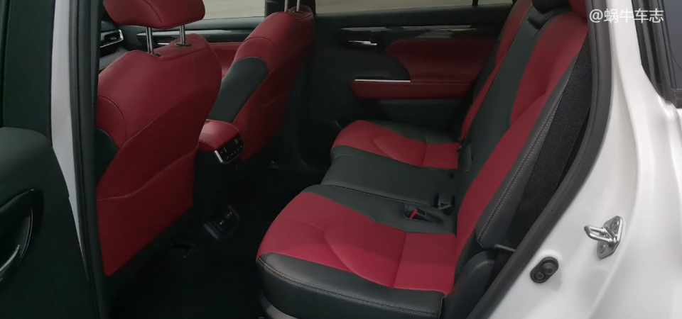 顶配45.08万？皇冠陆放加价10万，你会花宝马X3的价格买它吗？