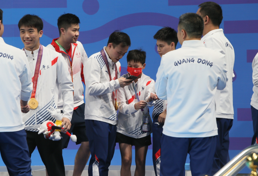 正文  男女团出场的选手包括了陈艾森,黄博文,彭健烽,谢思埸,郭昊宇