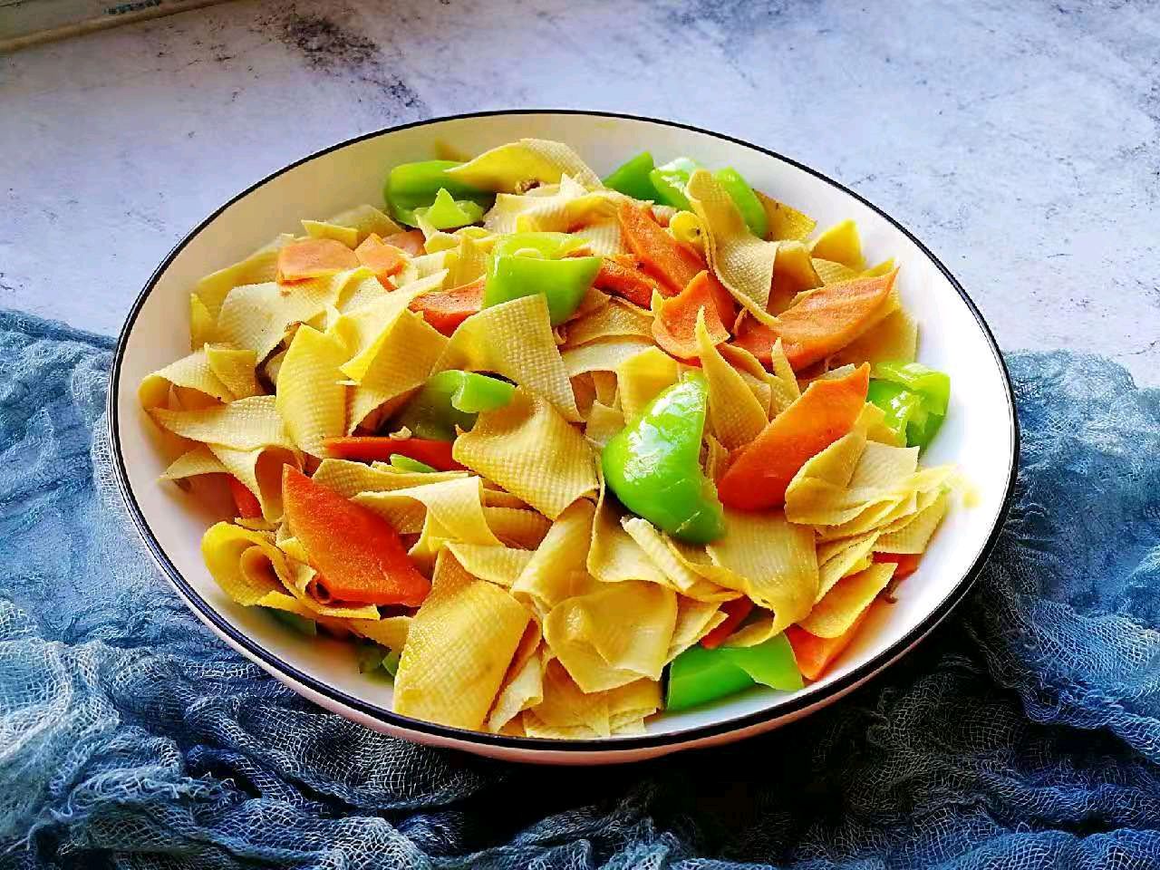 饭店的尖椒豆腐皮为啥入味好吃?关键在于"这3步",看完明白了