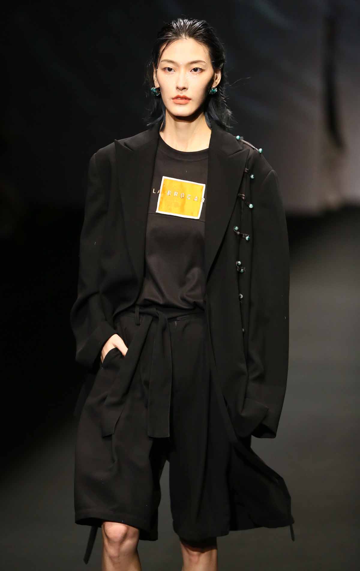 设计师张彦携新作亮相2022春夏系列中国国际时装周|张彦|中国国际时装