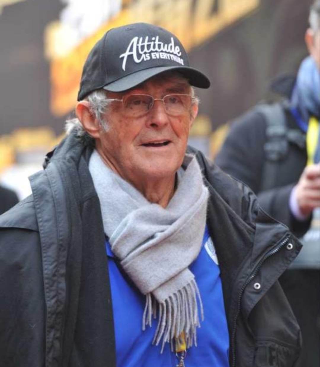 蒿俊闵|米卢|中国队_新浪新闻