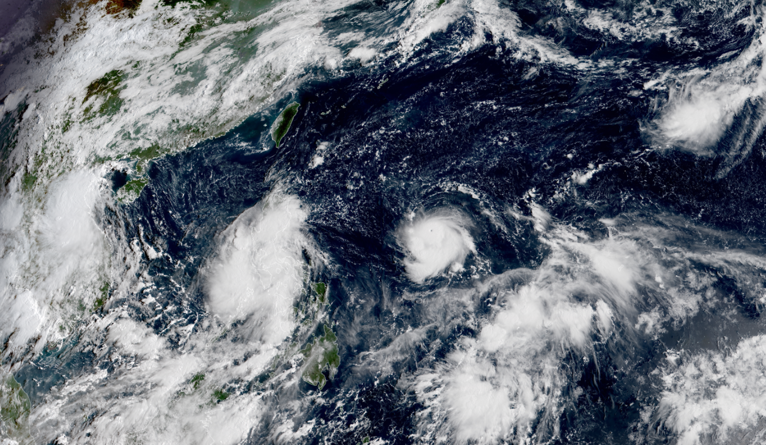 台风灿都爆发“坐火箭”,已成17级超强台风!它已经锁定我国?休闲区蓝鸢梦想 - Www.slyday.coM 台风灿都爆发“坐火箭”,已成17级超强台风!它已经锁定我国?休闲区蓝鸢梦想 - Www.slyday.coM