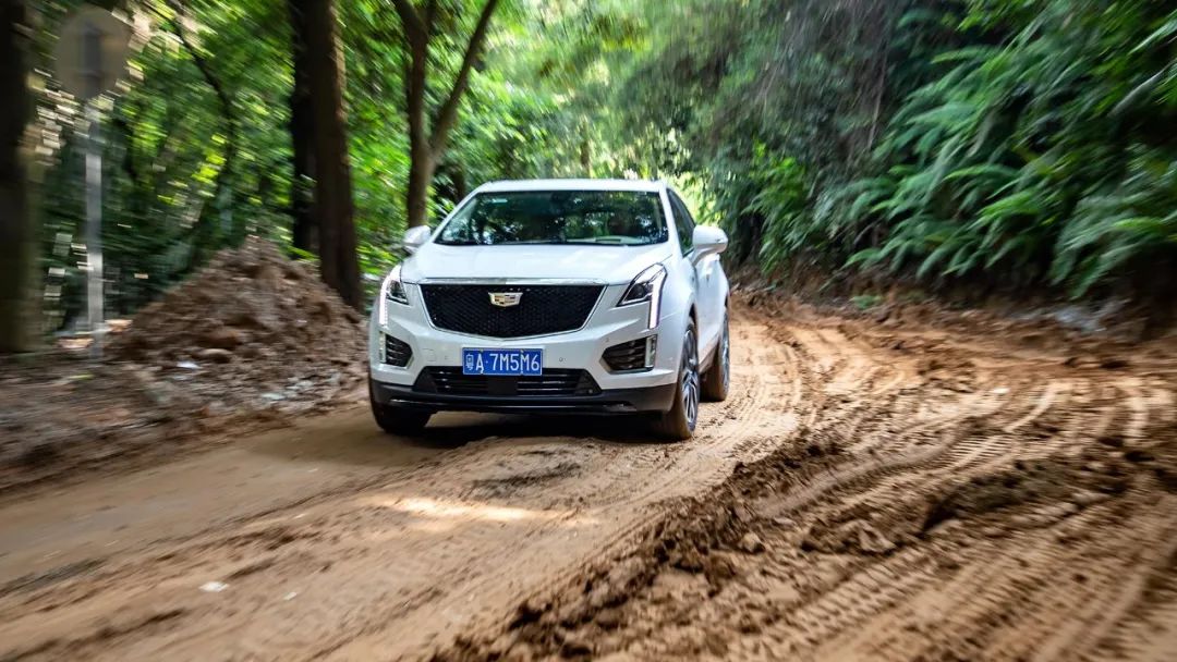 凯迪拉克xt5越野性能解析-新浪汽车