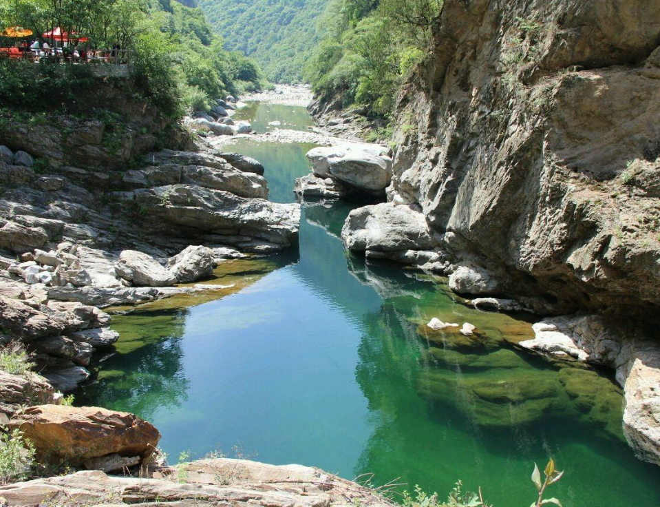 陕西一处4a级景区,风景秀媲美九寨沟,门票仅55元,游客络绎不绝