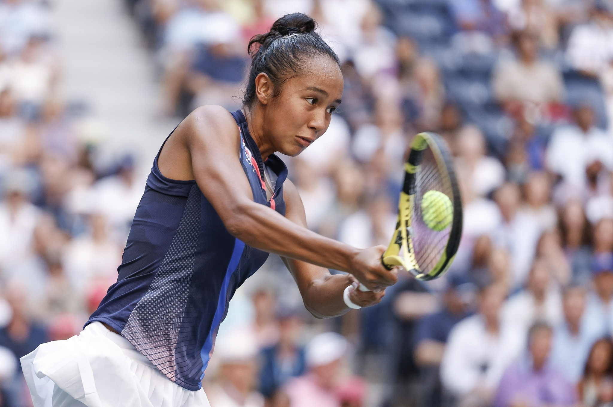 网球——美网:费尔南德斯胜斯维托丽娜