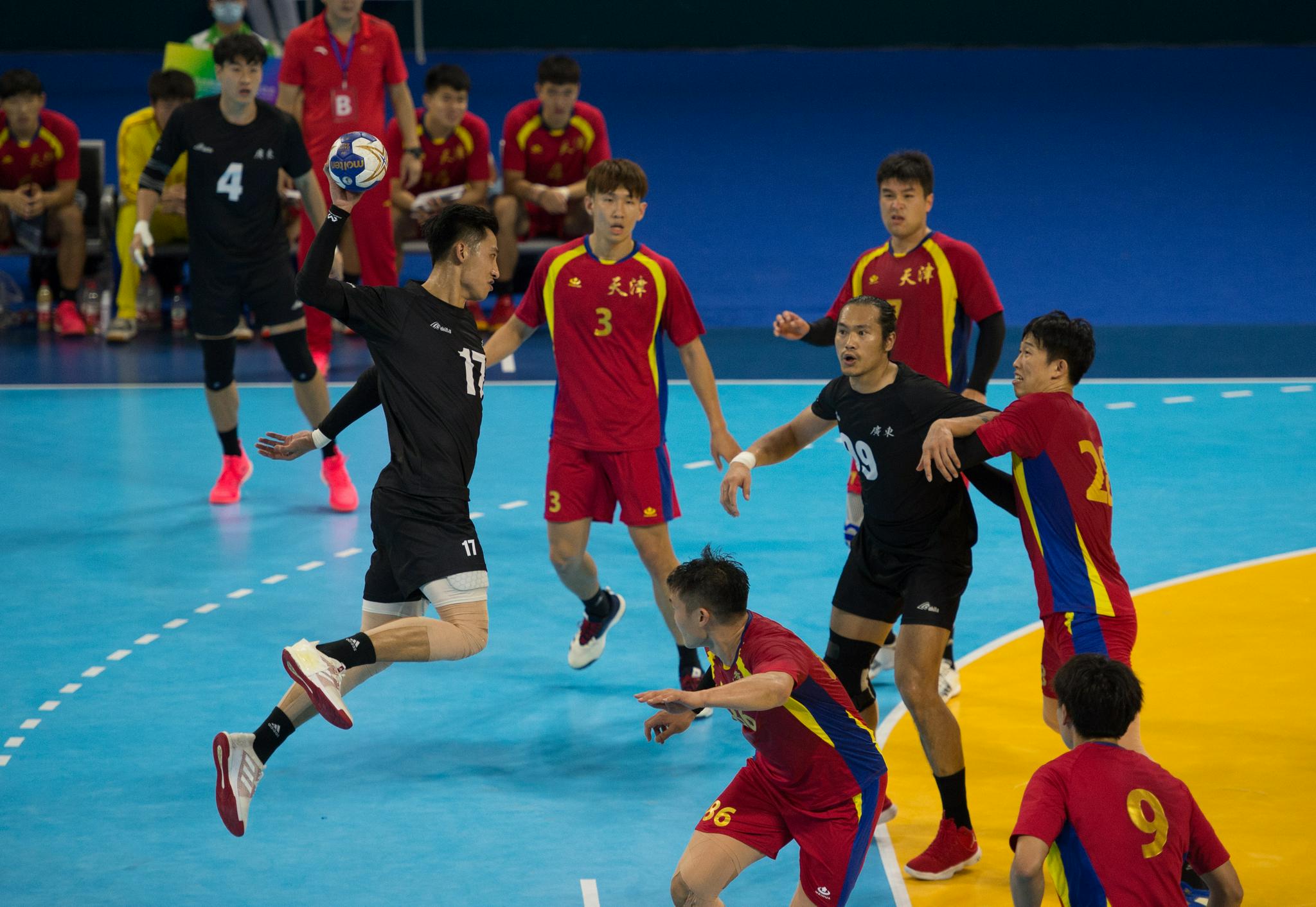 手球——广东队战胜天津队晋级男子半决赛