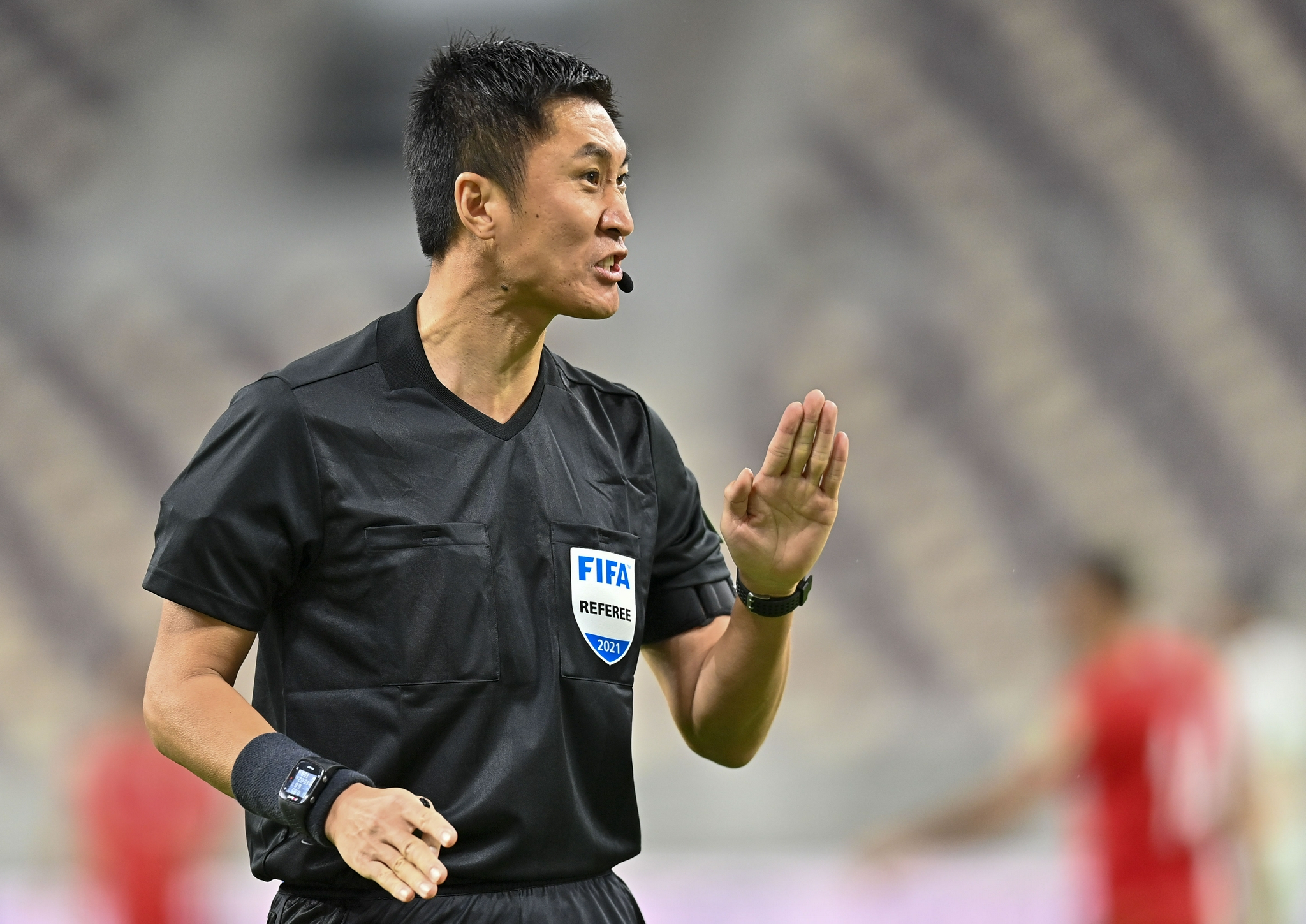 足球——马宁执法世预赛12强赛|马宁|12强赛|伊拉克队_新浪新闻