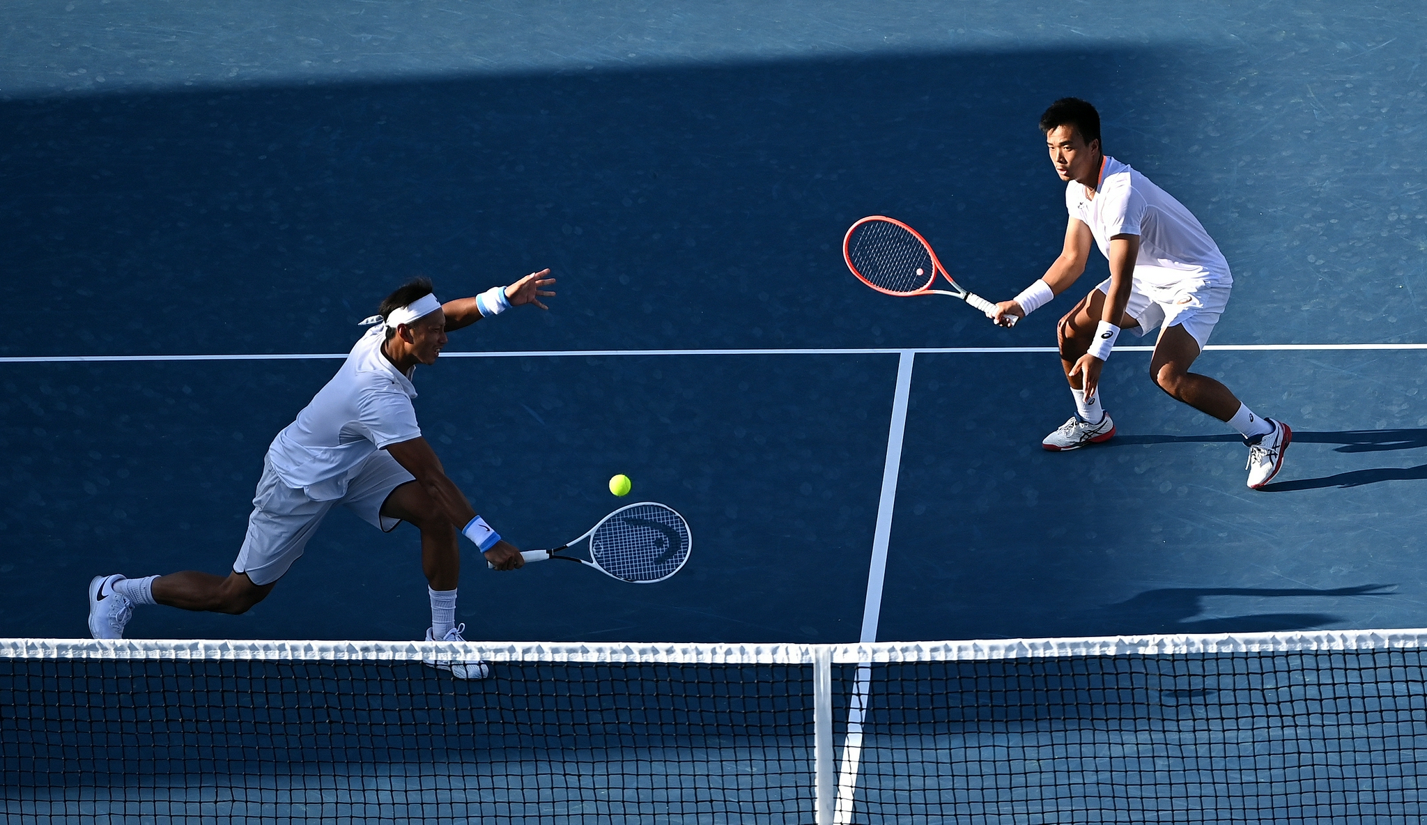 网球男子双打天津队李喆高鑫夺冠