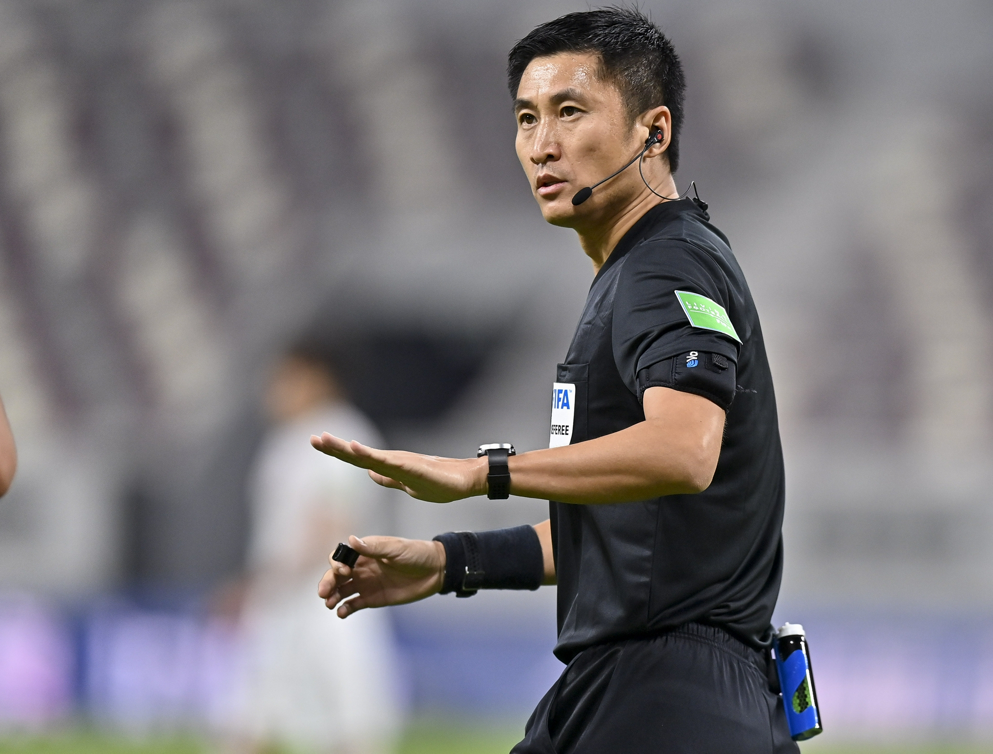 足球——马宁执法世预赛12强赛|马宁|12强赛|伊拉克队_新浪新闻