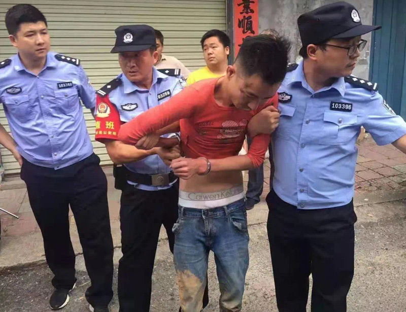 抓获现场(央广网发泰和警方提供)