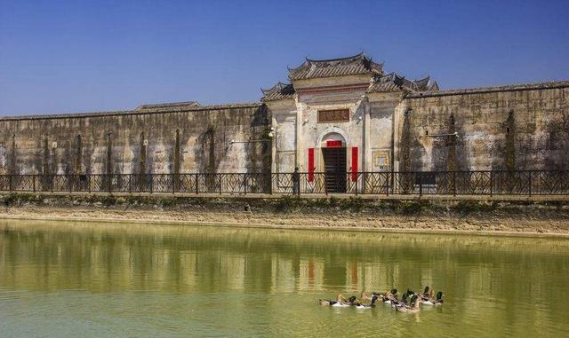 广东一巨富豪宅走红规模不输王家大院距市区只有41公里