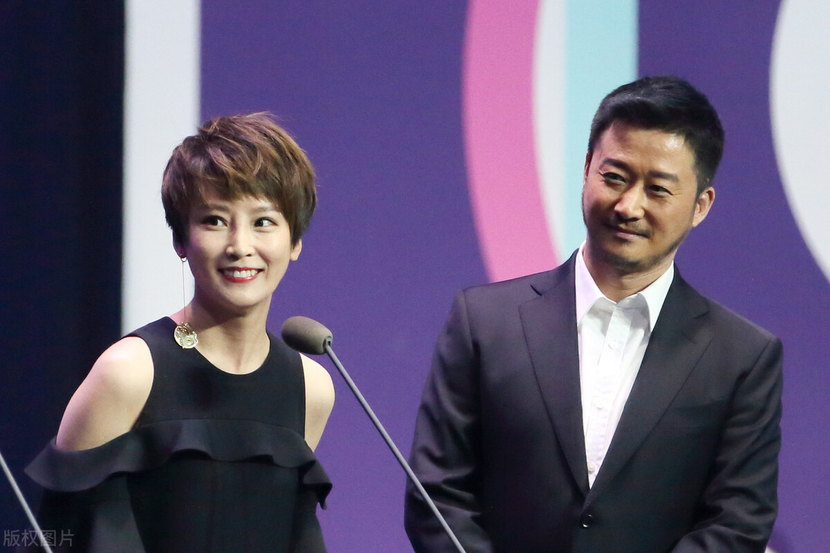 演员吴京拍戏摔马折射出的世间百态