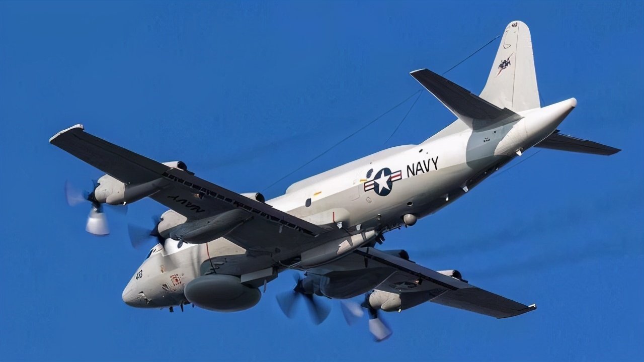 米国的ep-3e电子侦察机主要任务是独自或与其他飞机一起在国际空域
