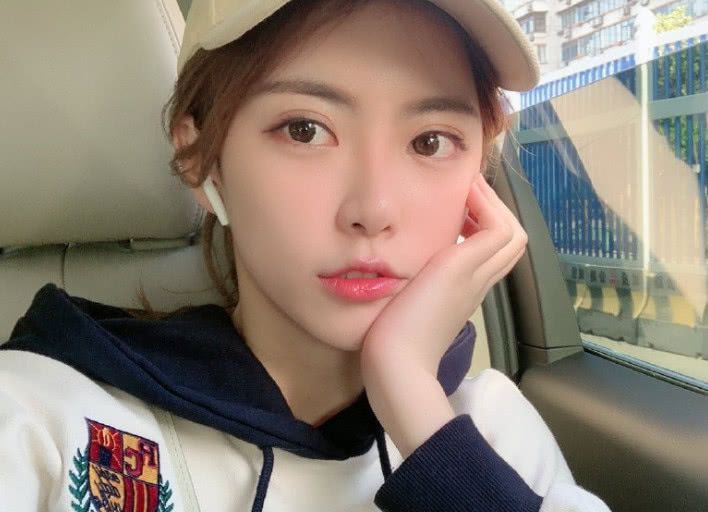 lol:比心陪玩乱象丛生,app遭无限期下架,网友直呼干得漂亮