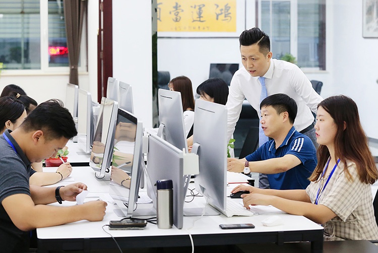 雄安企业家张天龙获聘"中国青年创业导师"