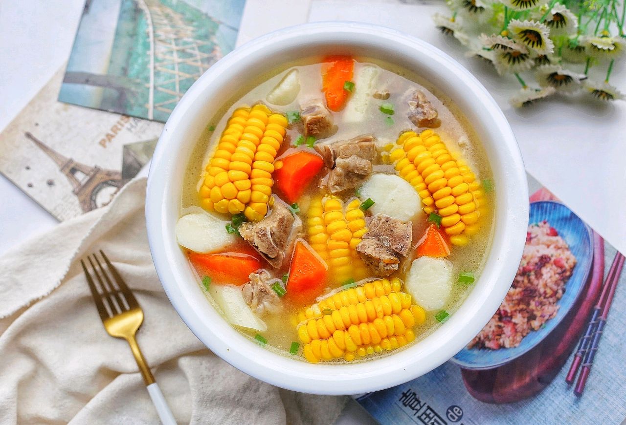 入秋后多喝玉米山药排骨汤,清淡滋补,做法简单,鲜美又好喝