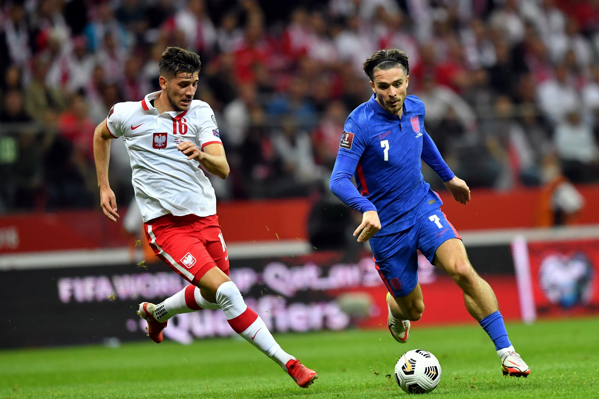 足球——世界杯预选赛:英格兰战平波兰