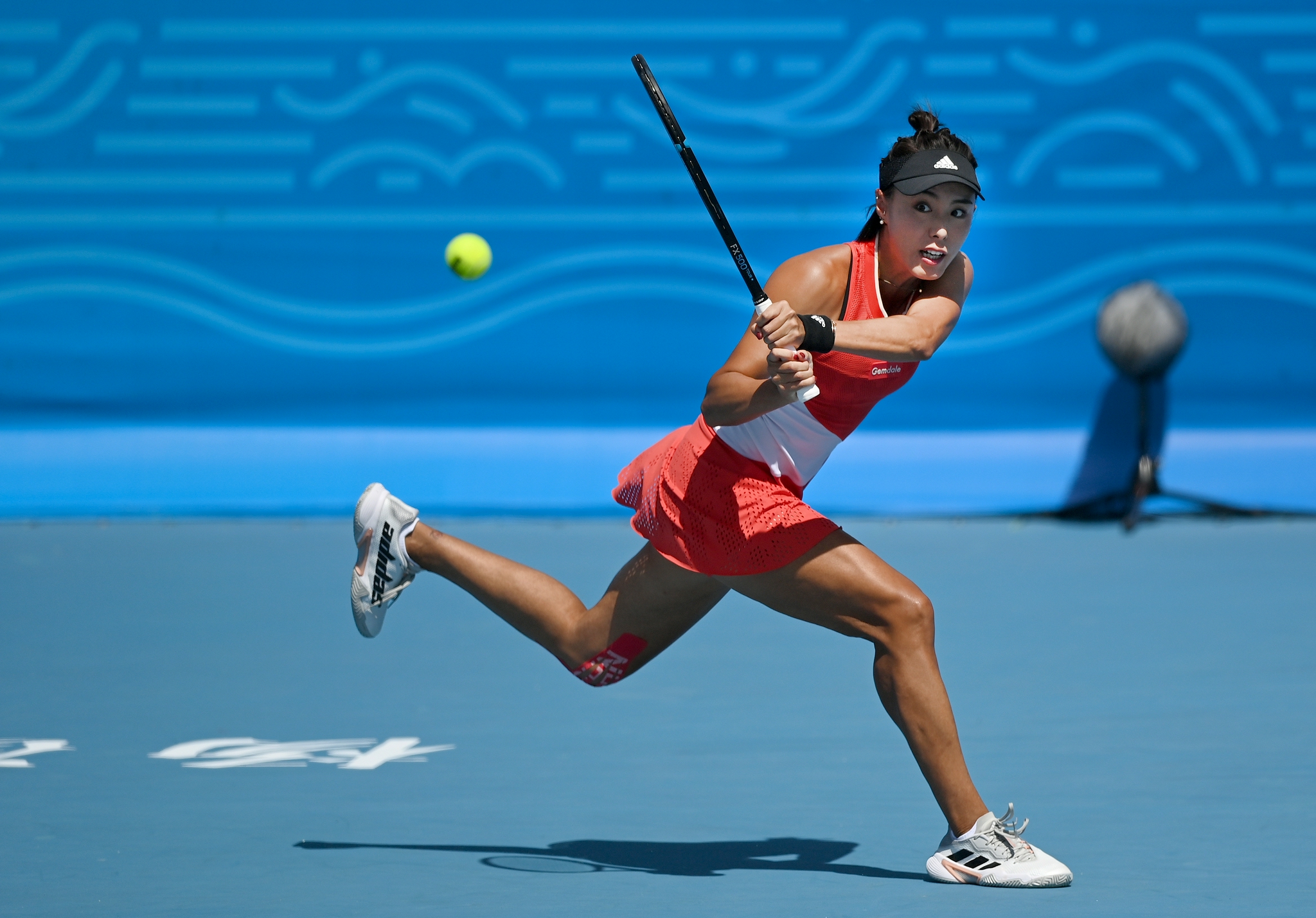 网球——女子单打:天津队王蔷夺冠|天津队|郑赛赛|网球_新浪新闻