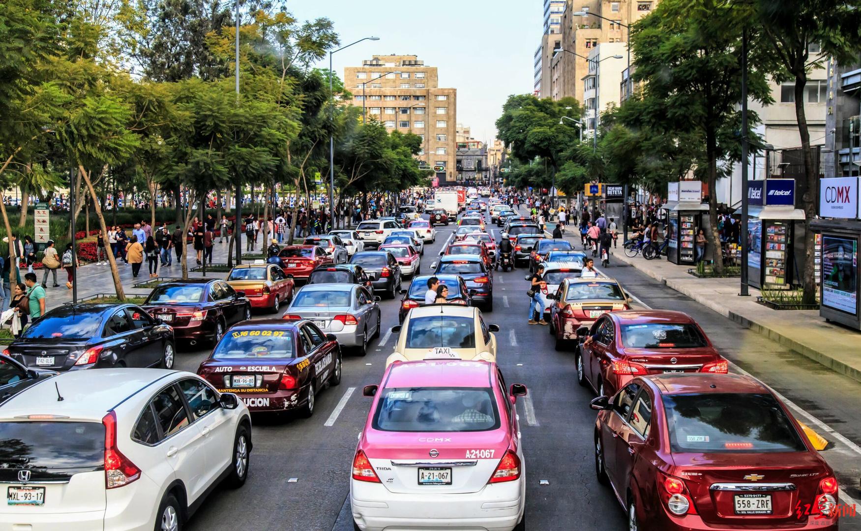 正文  在欧洲,交通噪音被认为是继空气污染之后的第二大环境风险,是