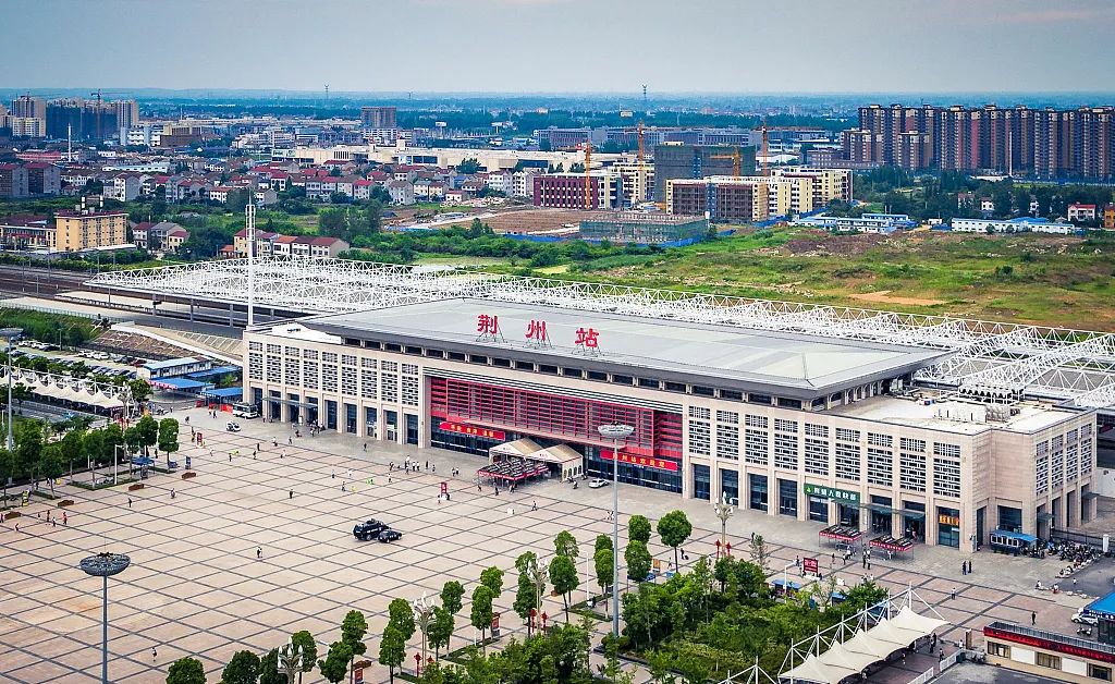 荆州站 资料图