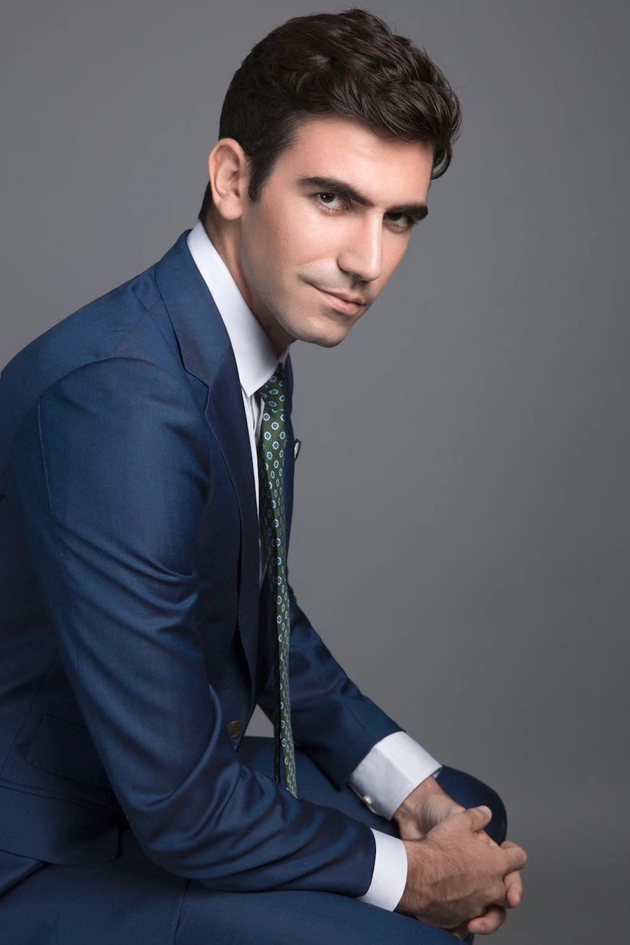 新锐人物高佑思真正的自信能客观面对正反两面的评价