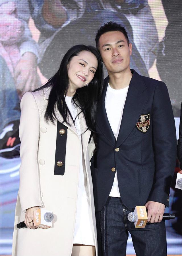 的女生才能够吸引杨祐宁呢,自从他出道以来,对外公布的女友就只有两人