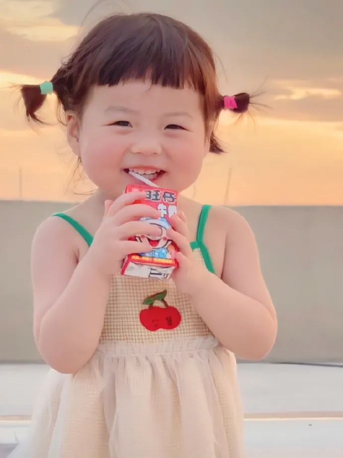 贵圈颜值被吐槽一代不如一代，真正的漫画颜门面脸却都流落民间…休闲区蓝鸢梦想 - Www.slyday.coM