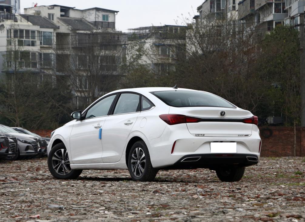 想买10万以内的自动挡轿车,绕不开这三款,安全耐用还省油