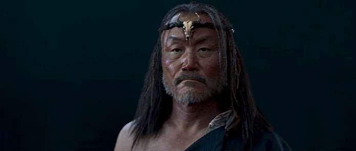 鬼吹灯之云南虫谷族长舍身炸怪物背后体现了人性的两方面