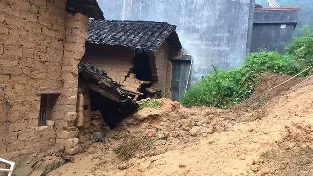 一个好老师对学生影响有多大?从班级成绩倒数,到全班第一的逆袭休闲区蓝鸢梦想 - Www.slyday.coM 一个好老师对学生影响有多大?从班级成绩倒数,到全班第一的逆袭休闲区蓝鸢梦想 - Www.slyday.coM