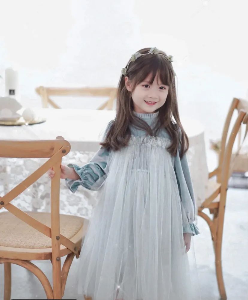 贵圈颜值被吐槽一代不如一代，真正的漫画颜门面脸却都流落民间…休闲区蓝鸢梦想 - Www.slyday.coM