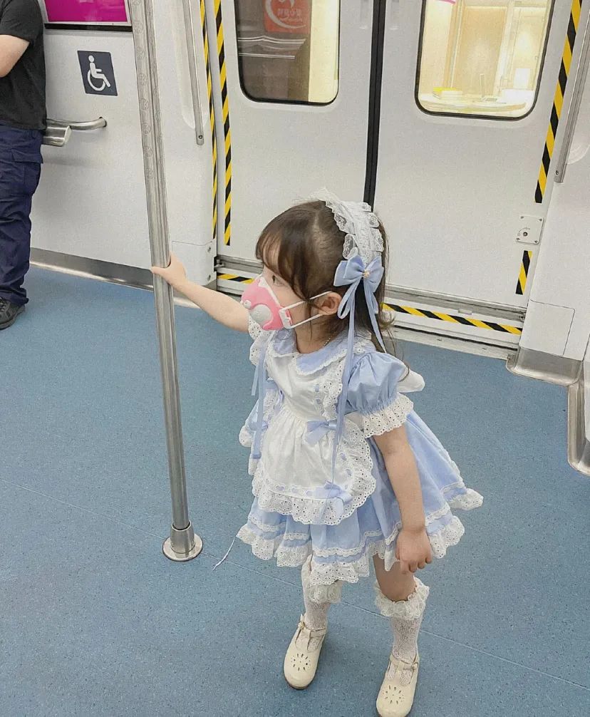 贵圈颜值被吐槽一代不如一代，真正的漫画颜门面脸却都流落民间…休闲区蓝鸢梦想 - Www.slyday.coM