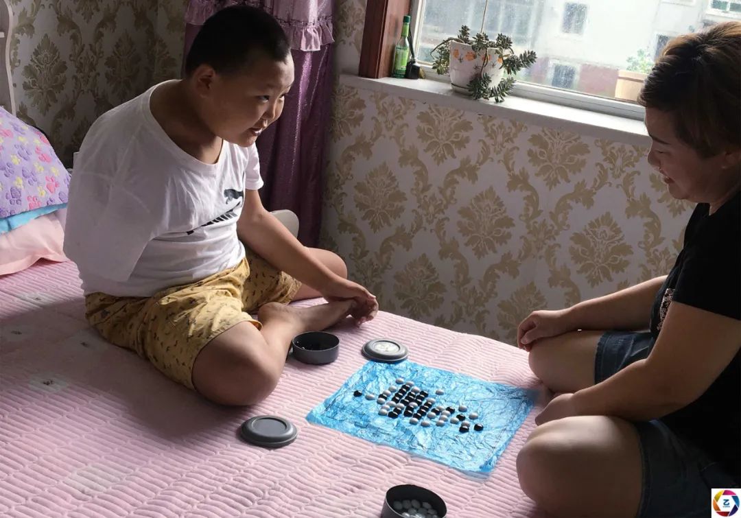 男孩右臂莫名疼痛,为了保命无奈截肢,谁知断臂后更大的悲剧来了休闲区蓝鸢梦想 - Www.slyday.coM 男孩右臂莫名疼痛,为了保命无奈截肢,谁知断臂后更大的悲剧来了休闲区蓝鸢梦想 - Www.slyday.coM