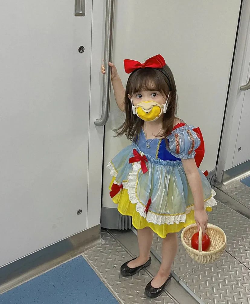 贵圈颜值被吐槽一代不如一代，真正的漫画颜门面脸却都流落民间…休闲区蓝鸢梦想 - Www.slyday.coM