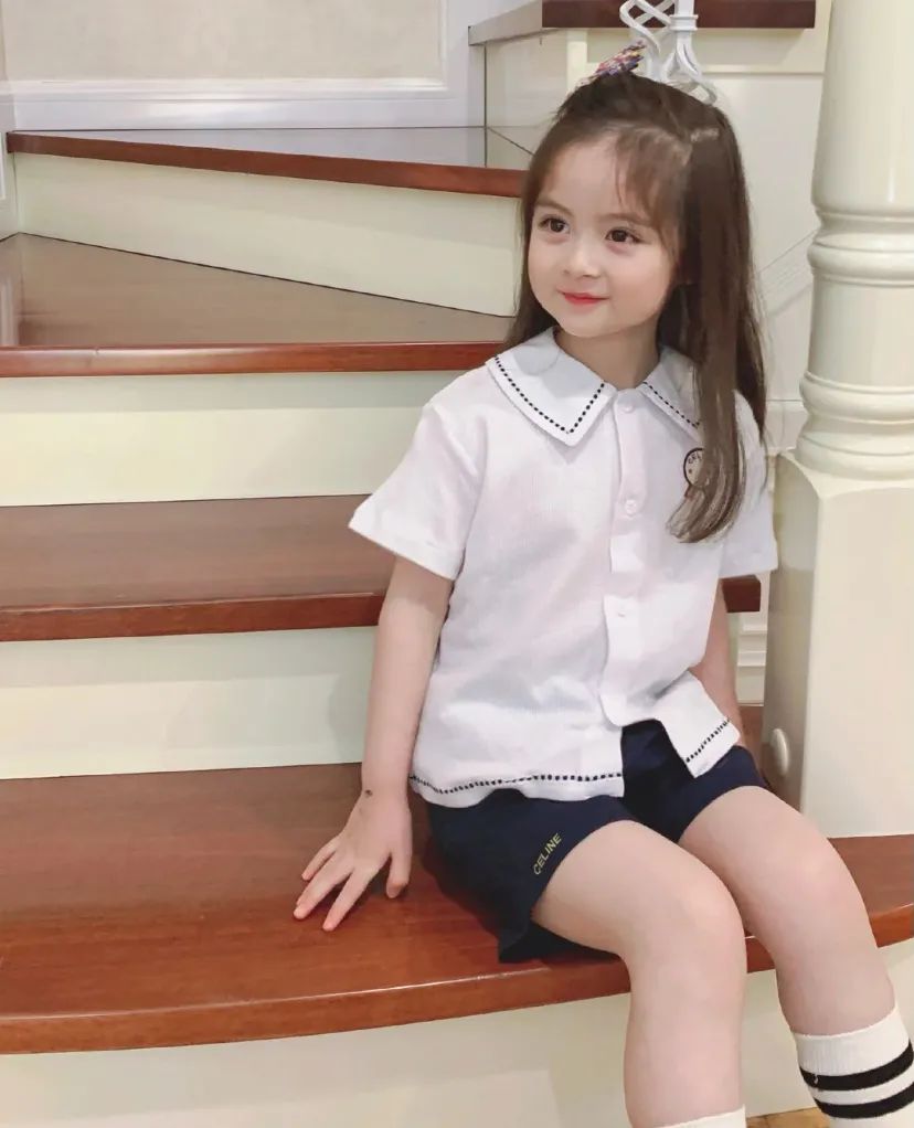 贵圈颜值被吐槽一代不如一代，真正的漫画颜门面脸却都流落民间…休闲区蓝鸢梦想 - Www.slyday.coM