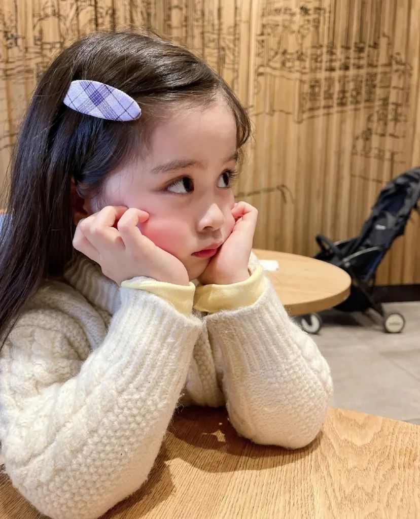 贵圈颜值被吐槽一代不如一代，真正的漫画颜门面脸却都流落民间…休闲区蓝鸢梦想 - Www.slyday.coM