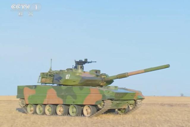 15式新轻坦为何装备105毫米线膛炮?