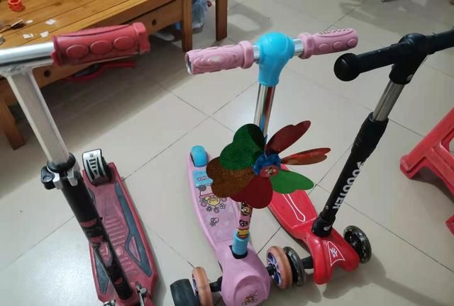 孩子玩具堆成山?还忍不住想买?警惕你的童年报复性补偿心理作怪休闲区蓝鸢梦想 - Www.slyday.coM