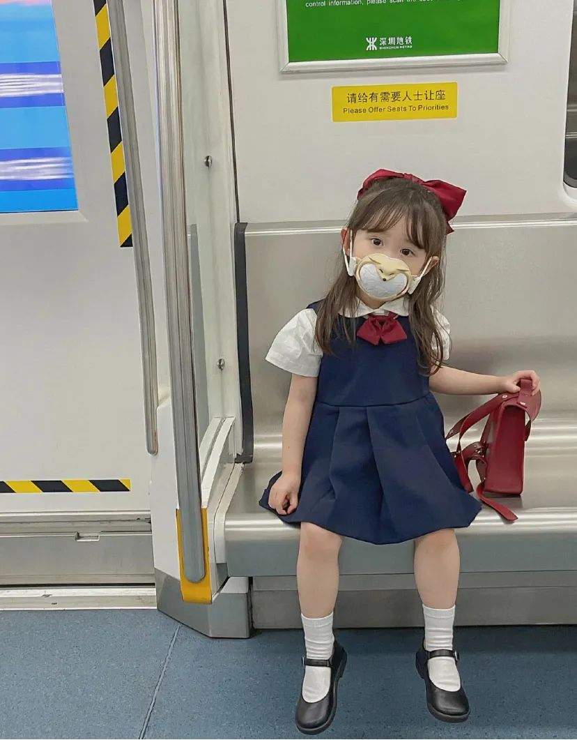 贵圈颜值被吐槽一代不如一代，真正的漫画颜门面脸却都流落民间…休闲区蓝鸢梦想 - Www.slyday.coM