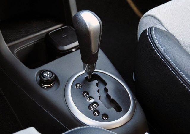 买车选自动挡还是手动挡好内行人手动挡这4个优点