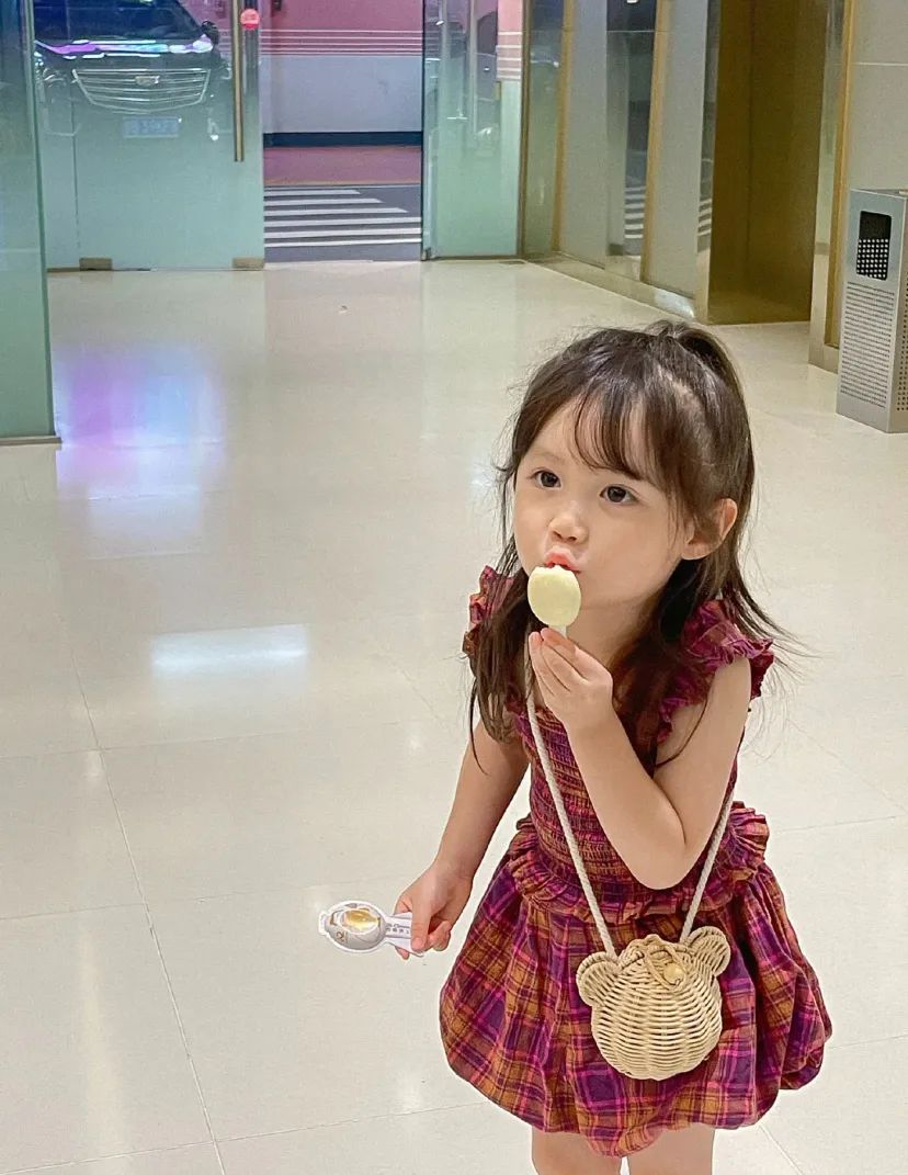 贵圈颜值被吐槽一代不如一代，真正的漫画颜门面脸却都流落民间…休闲区蓝鸢梦想 - Www.slyday.coM