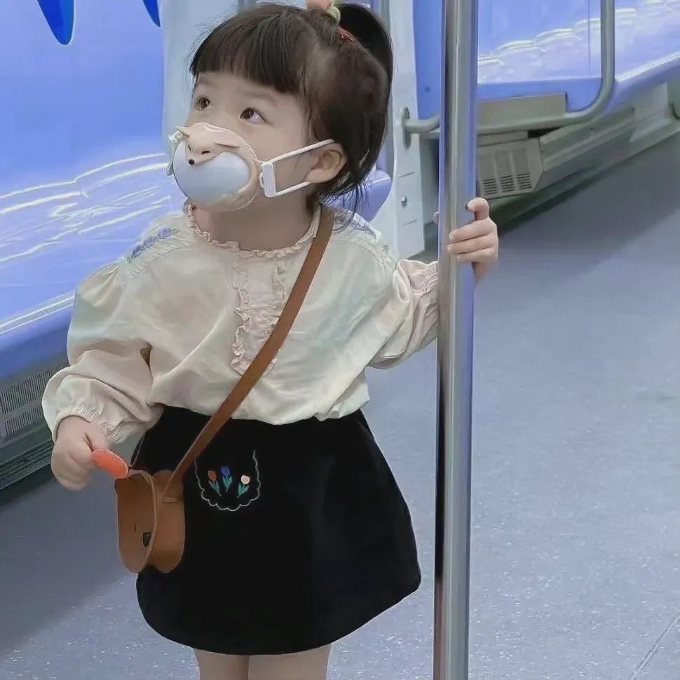 贵圈颜值被吐槽一代不如一代，真正的漫画颜门面脸却都流落民间…休闲区蓝鸢梦想 - Www.slyday.coM